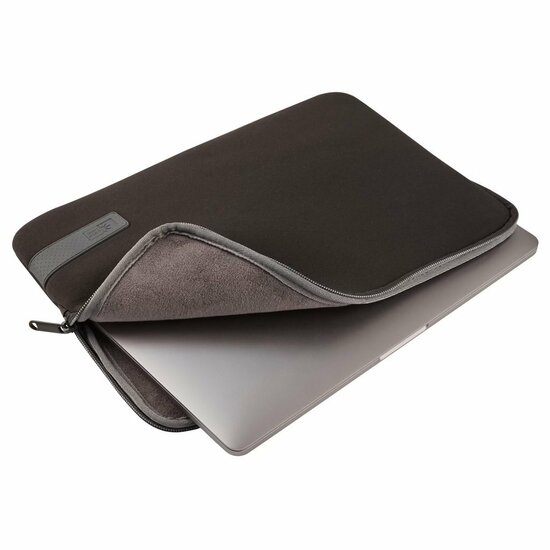 Case Logic Reflect MacBook Sleeve 13 Inch Zwart